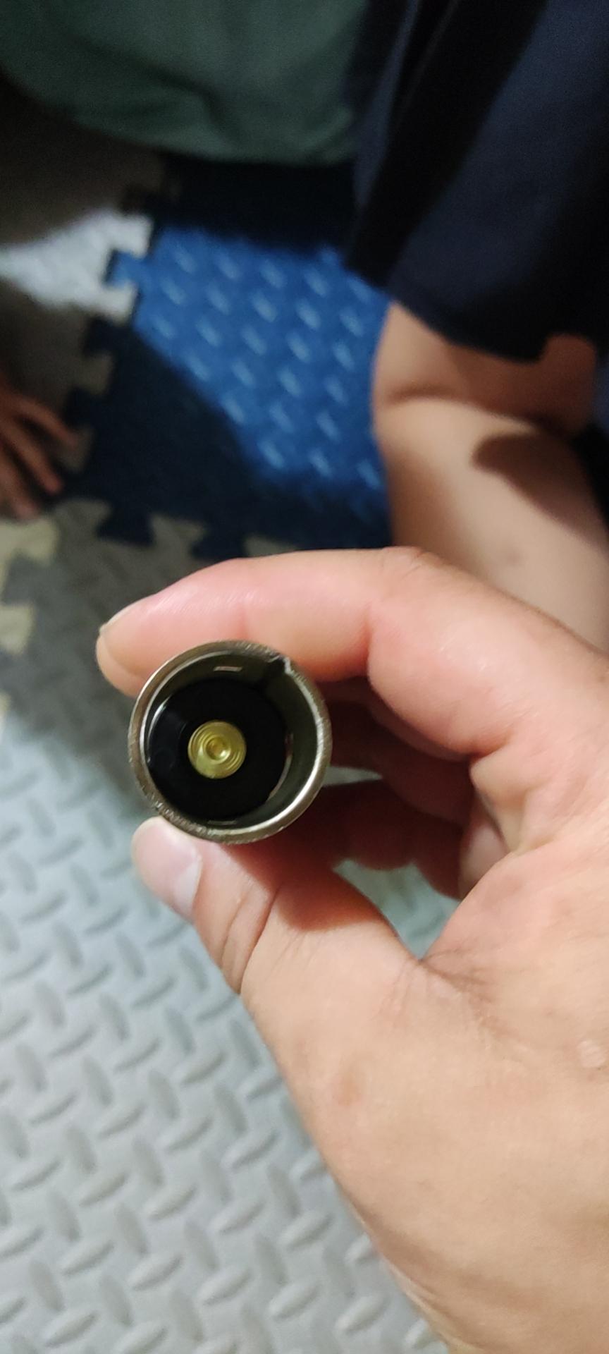 吉利星瑞 谁知道这是什么东西，今天在我车副驾驶座位下找到的，问了很多人有人说是点烟器，不过我点烟器孔插了车充装记录仪的，