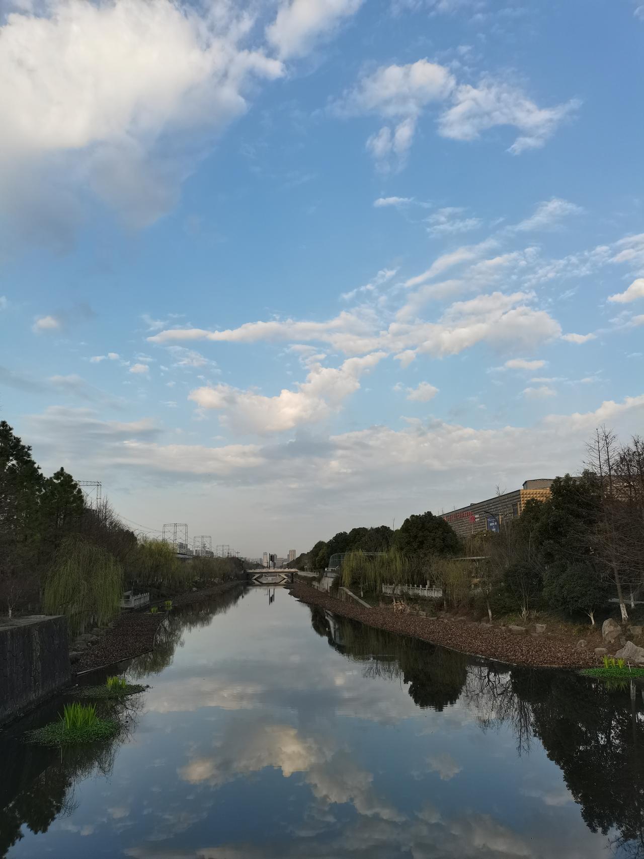 吉利星瑞 兄弟们，教师补贴，多久到账呀，提车两个月啦，一直还没消息