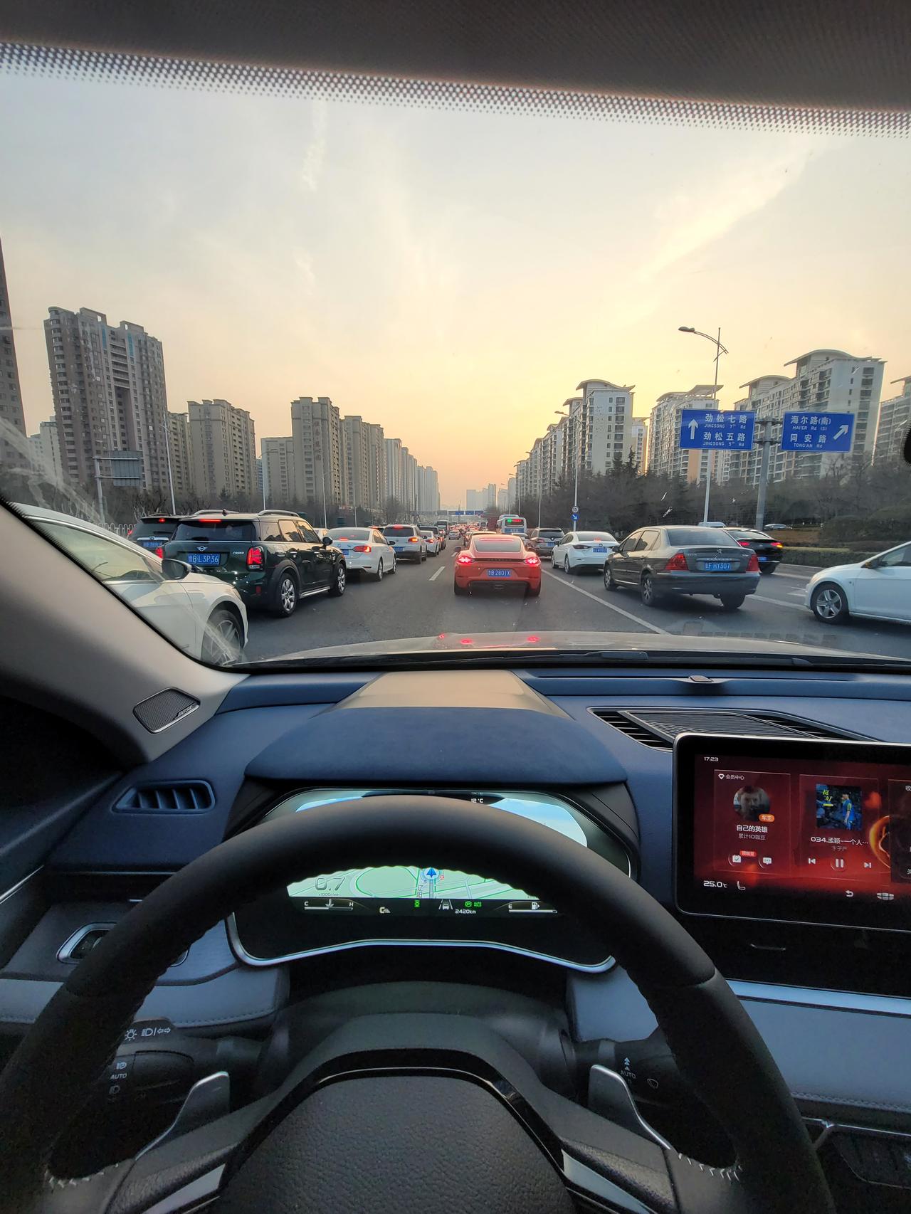 吉利星瑞 听说7月15号，以后车机那个流量，根据工信部要求，要进行实名制