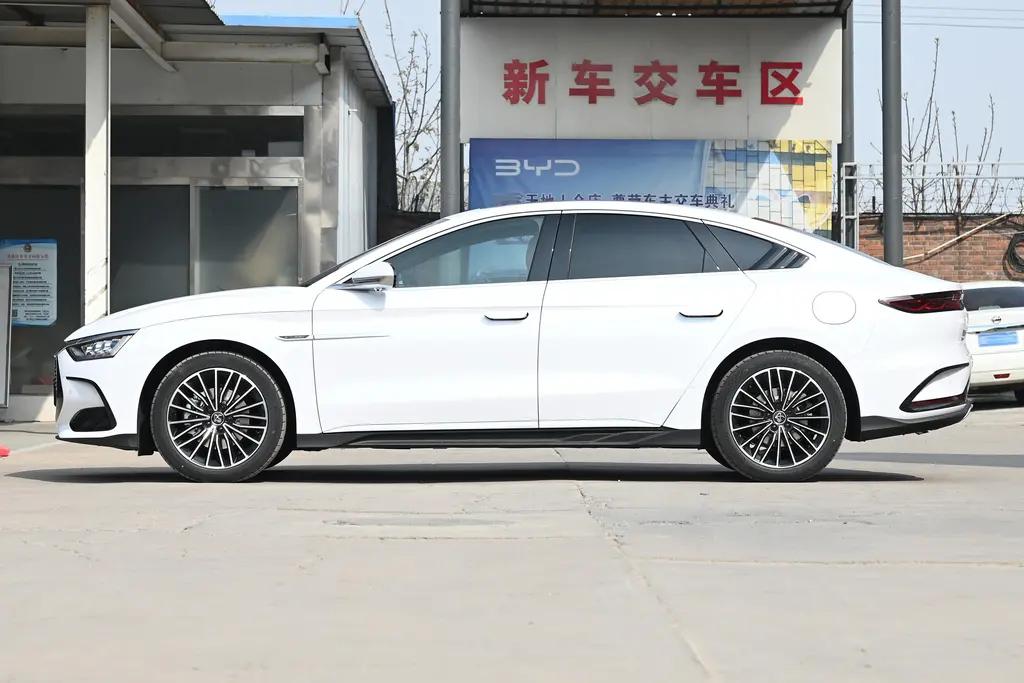 比亚迪汉DM 2022款dmi车主们，我有意向买汉dmi这款车，网上看车主分享视频了解到，低速是用纯电跑提速迅速 。我想