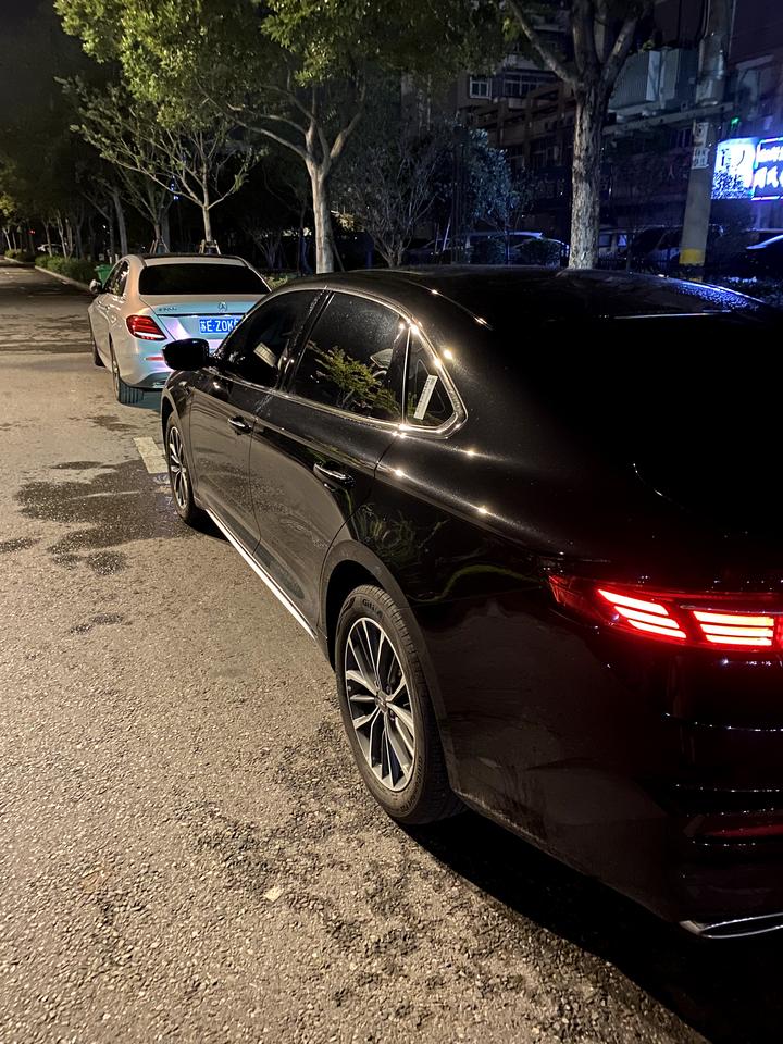 吉利星瑞 豪华版更换新款主机，是不是就可以 升级主动刹车，车道保持那些了，没上尊贵好后悔
