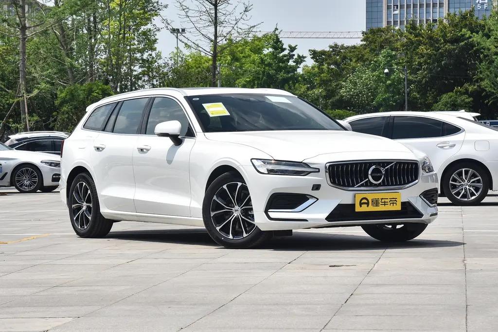 奔驰C级(进口) XDM 大家觉得c200旅行和a4 avant、沃尔沃v60那个更值得买？