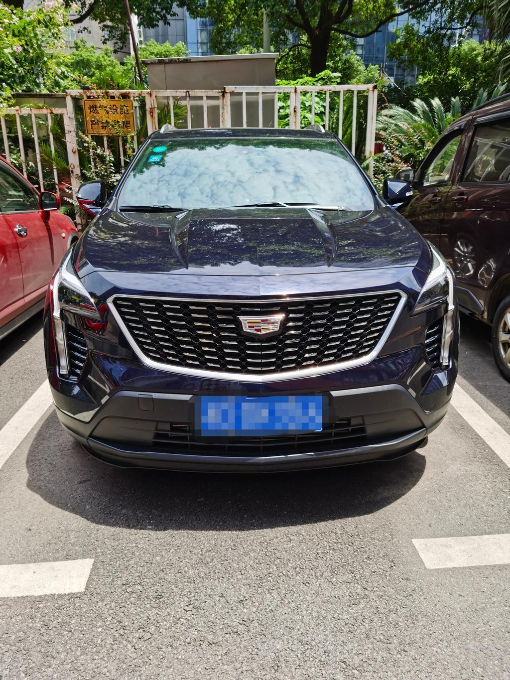 凯迪拉克XT4 请问重庆地区最近二领多少可以落地？有没有小伙伴一起砍价的？