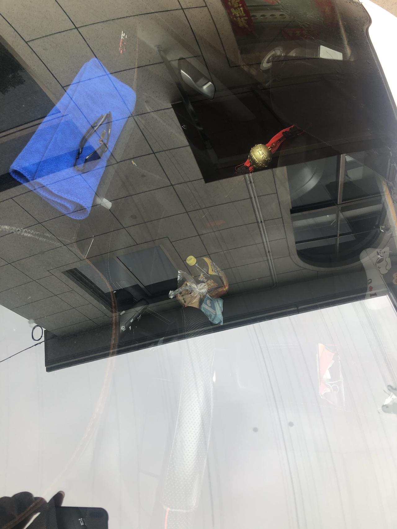 起亚福瑞迪 雨刮器新换上去用两三次就没用怎么回事