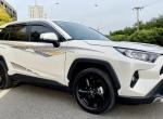 丰田RAV4荣放双擎E+ 荣放E+和兄弟车型威兰达高性能版参数一致为啥官方公布的威兰达高性能版百公里加速是6.6秒，甚至