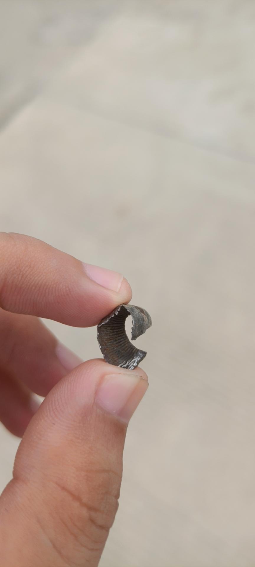 哈弗F7 这样要不要换胎，没漏气