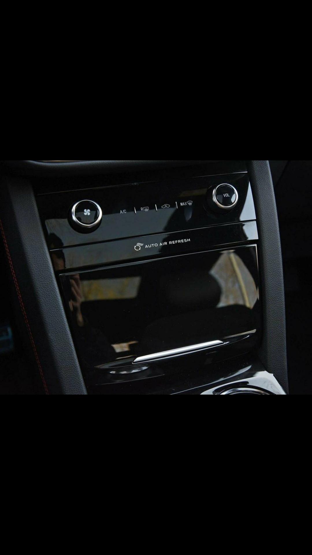 锐际车上的这个AUTO AIR REFRESH是干嘛的？我看低配的车上没有这个字