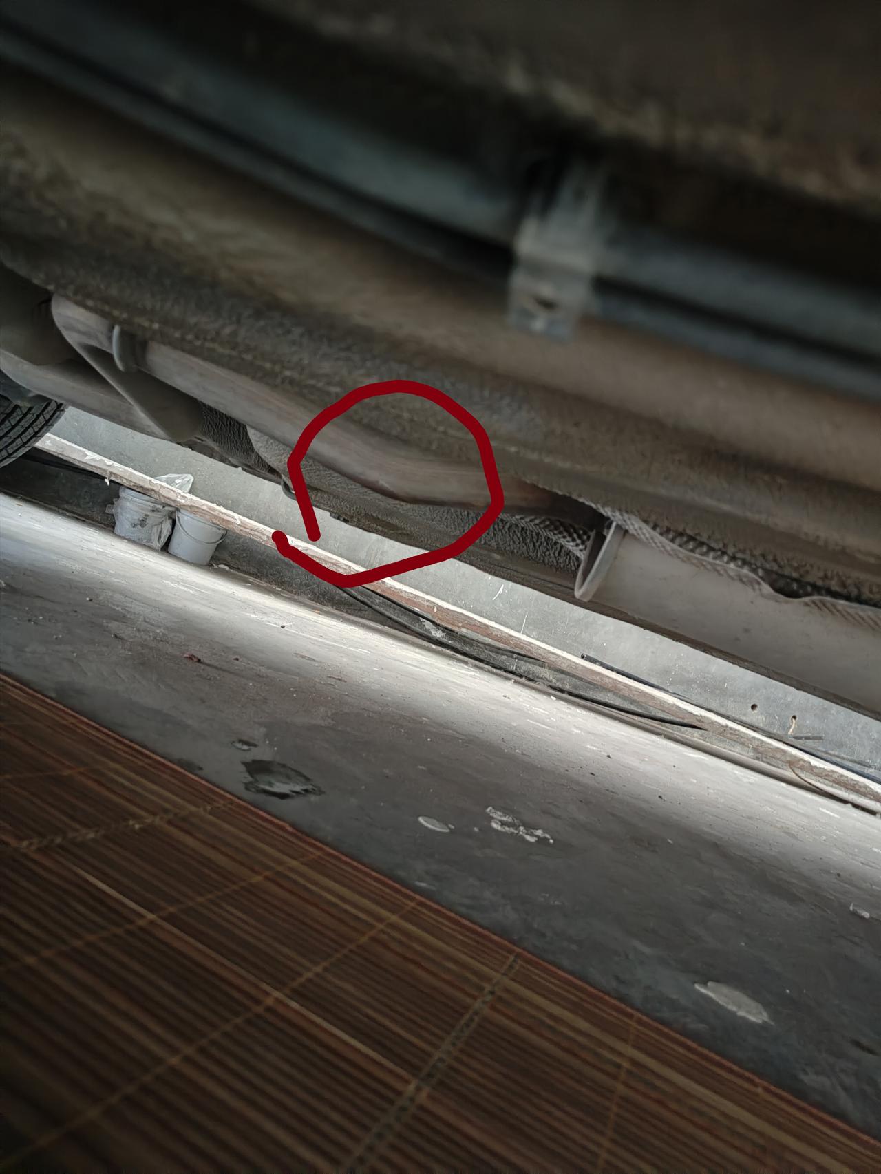奔腾T77 烟烟筒这个地方漏水 请问一个烟筒多少钱