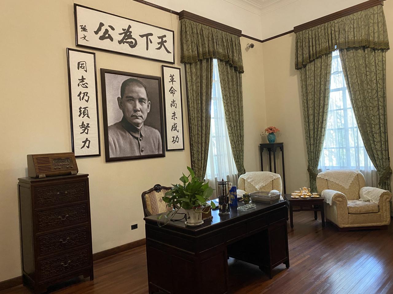 各位大哥、现在帕萨特330精英经典前脸的轮毂都减配17寸的了吗？