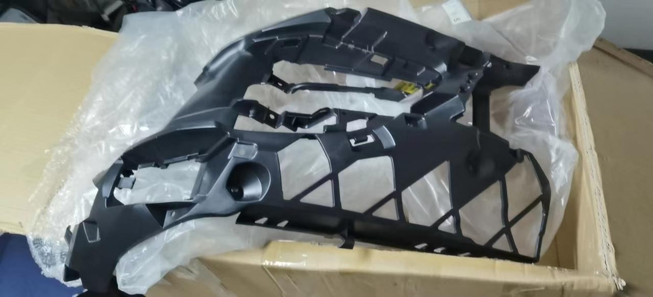 宝马3系 有没有懂的老哥，请教下g20有没有给雾灯预留线束啊，我准备加雾灯。