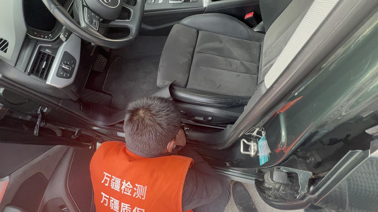 奥迪A4L 有没有alcantara座椅加装座椅通风的？椅子面料好像没有打孔