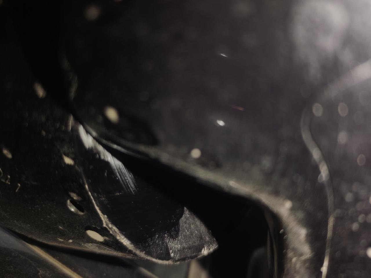 长安CS75 PLUS 后视镜折叠的时候这里磨损  你们的都有吗  好难受啊  都掉漆了