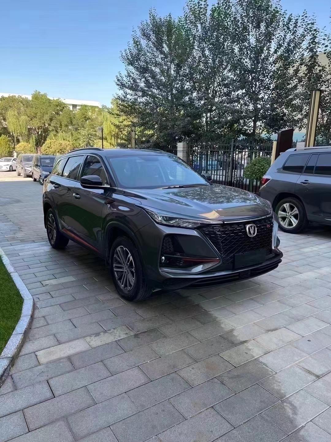 长安CS75 PLUS 各位大佬们…预算有限……现在先买一个二手车\r看中了：\r17款的传祺 GS8自动挡 2.0T两