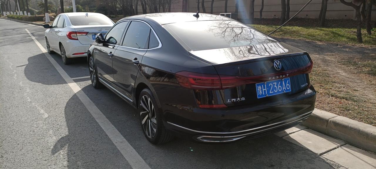 大众帕萨特 各位帅比，你们首保四儿子店给你们用的什么机油？