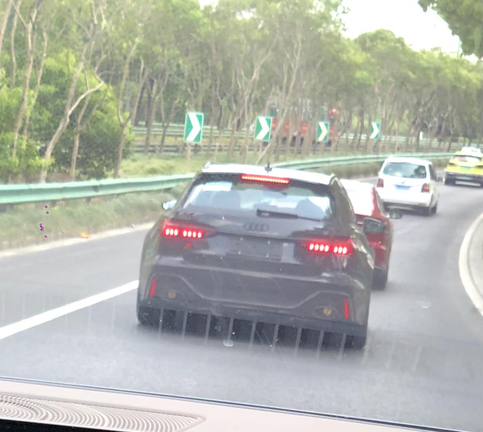 奥迪A4L 这辆是啥车？