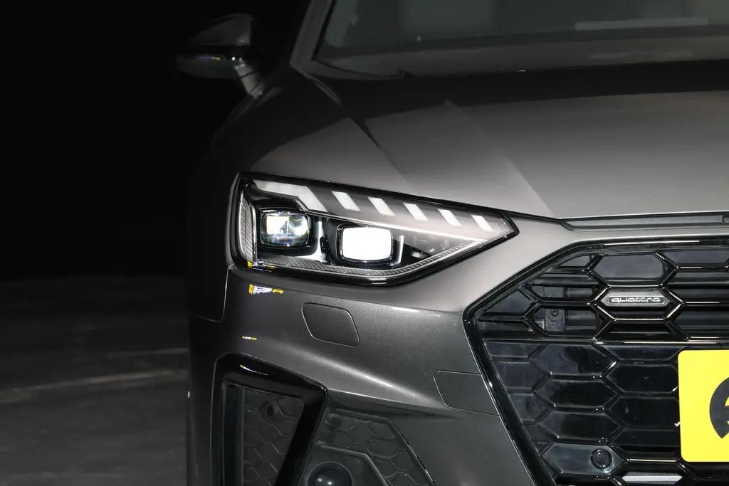 奥迪A4L 坐标成都 想要整 A4L 45 TFSI quattro 请问有现车么，落车和落地多少合适啊