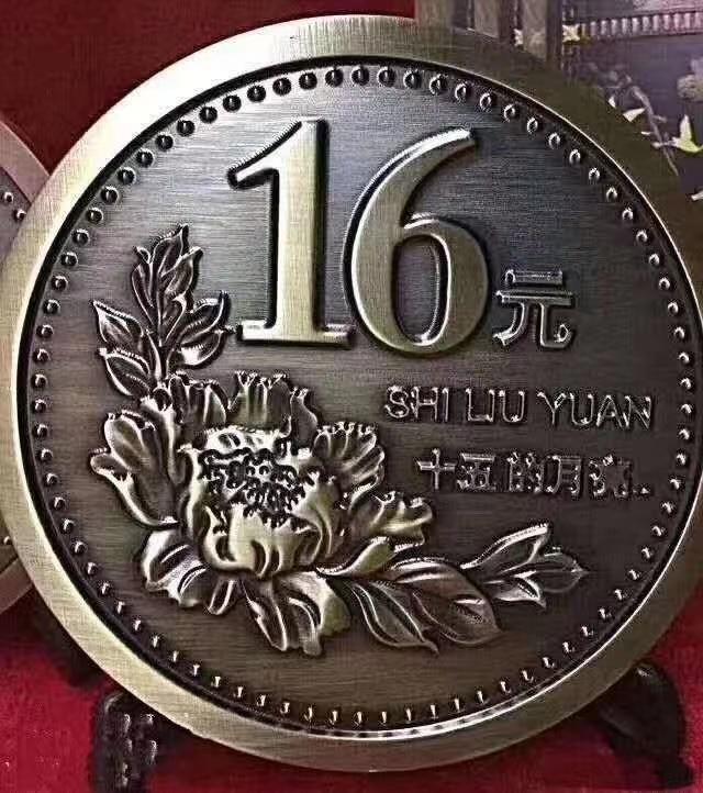 奥迪A4L 奥迪a4l，18款国5四驱个运二手现在什么价？