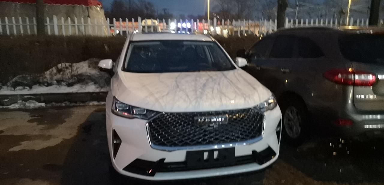 哈弗H6 请教个问题昨天我们这下雪了路上滑，我轻轻慢踩刹车没事，稍微重点或者快点就感到刹车弹脚同时听到哗啦哗啦的响声，起