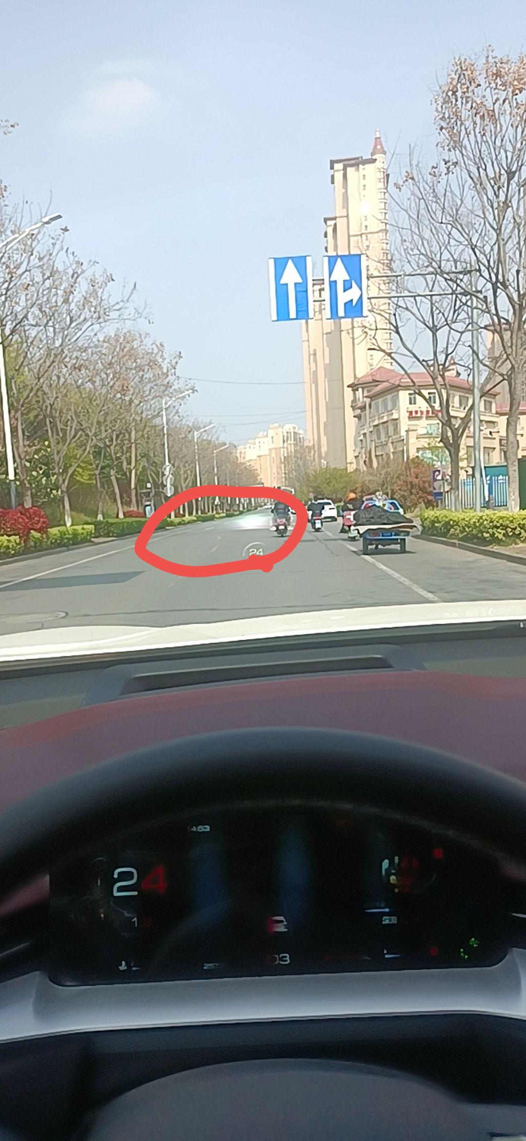 哈弗H6 这个光是什么原因