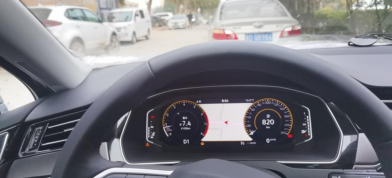 大众迈腾 邯郸地区，有没有改330豪华30色氛围灯的？？
