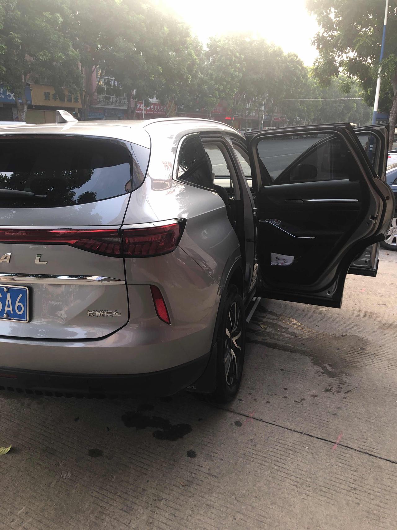 哈弗H6 三代 H6 人离开车 自动锁车怎么设置