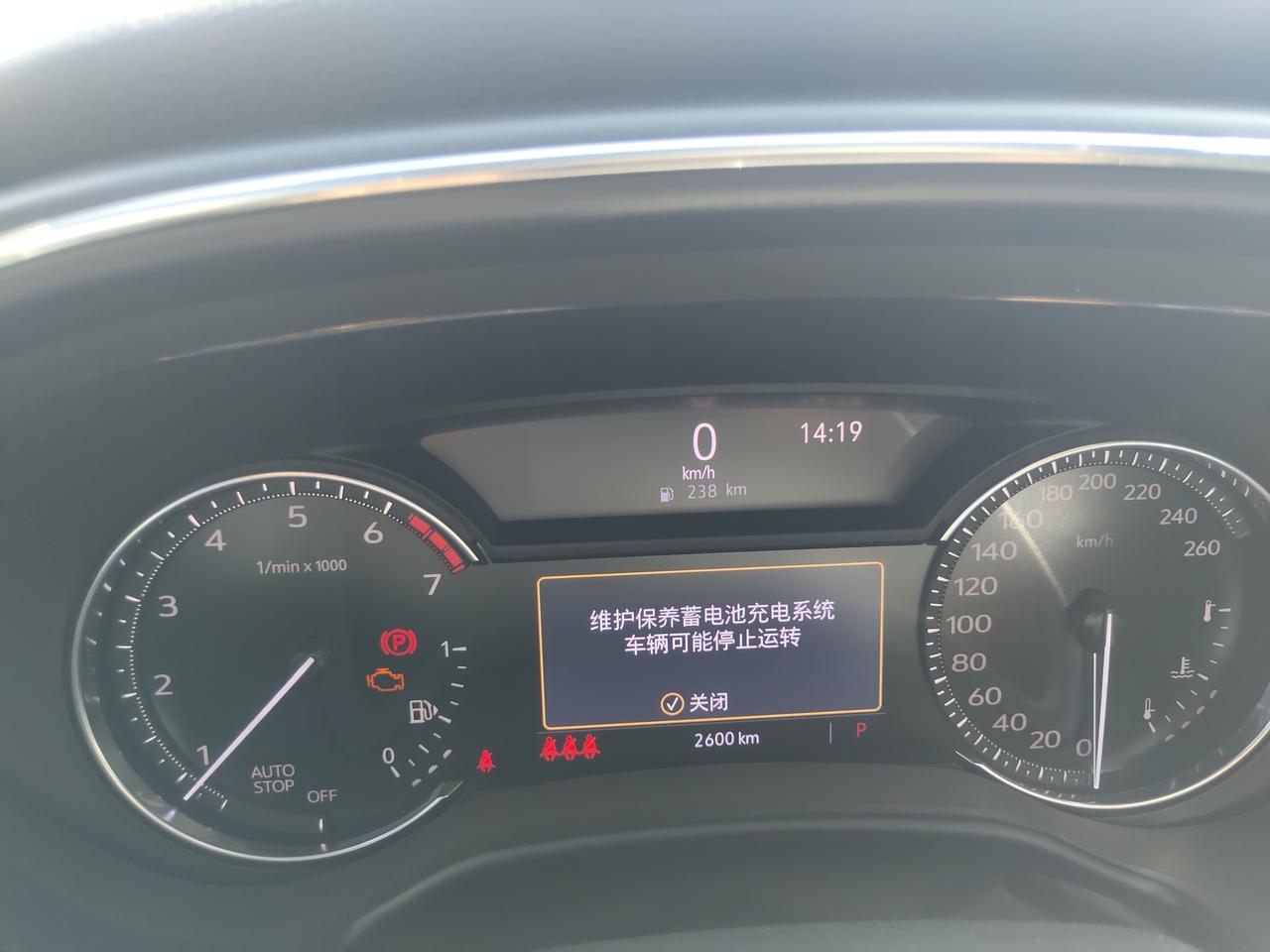 凯迪拉克CT5 我想问各位，ct5正常锁车停放，多久电瓶就没电啦，搭完电，就这样啦，