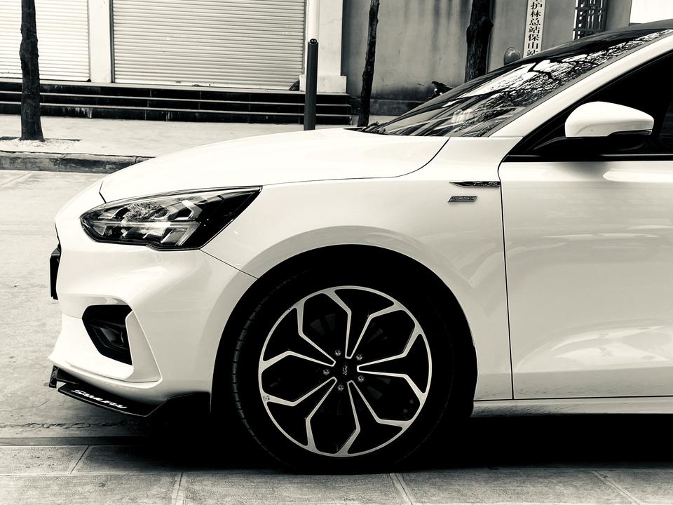 21款福克斯ST Line有没有车友加装了百度CarPlay模块？原车机没有娱乐功能想加装一个