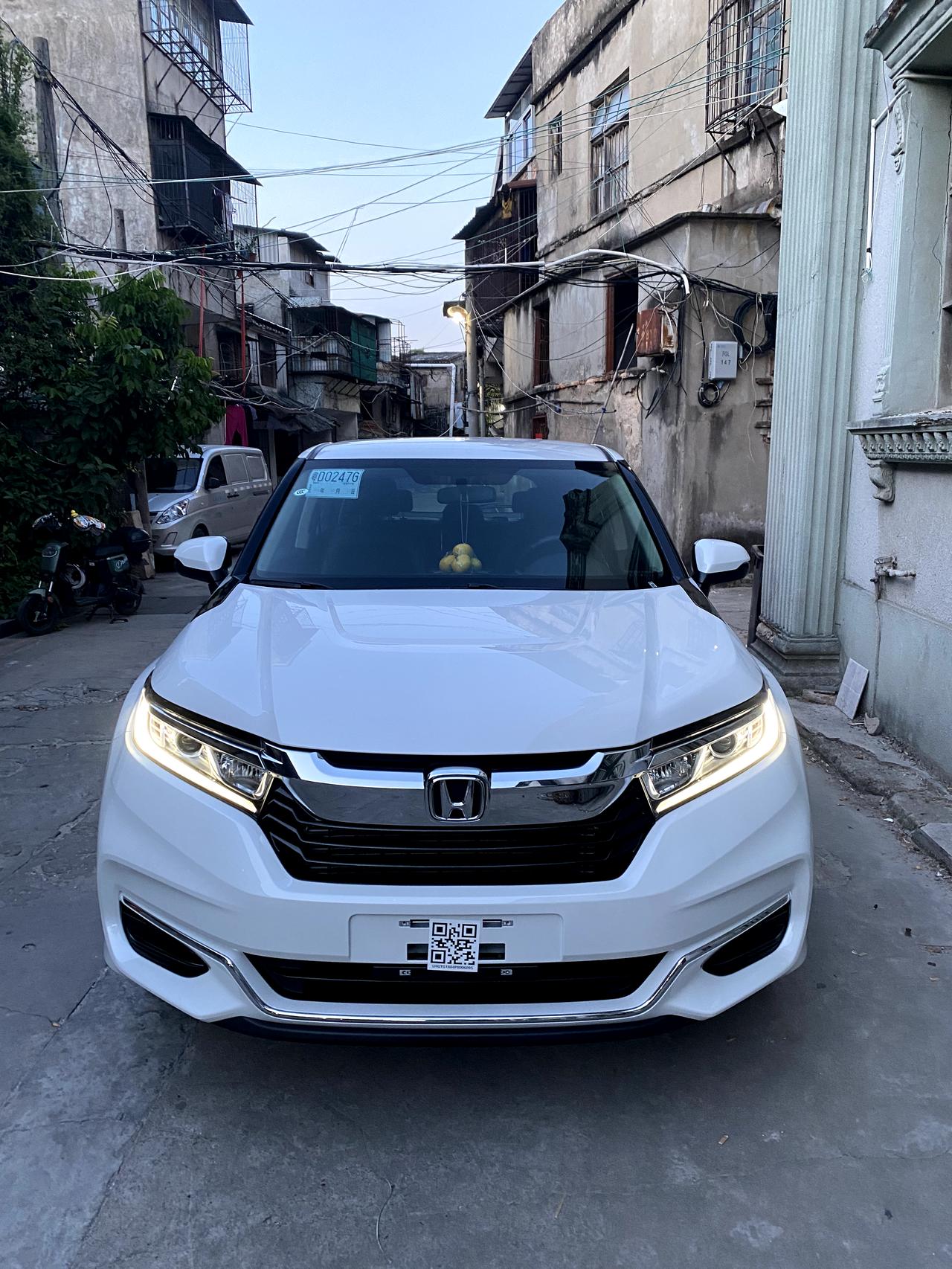 问个问题啊，本人刚提了2022款冠道240TURBO CVT两驱限量纪念版，按配置这个车是有配置360全景影像与电尾门；