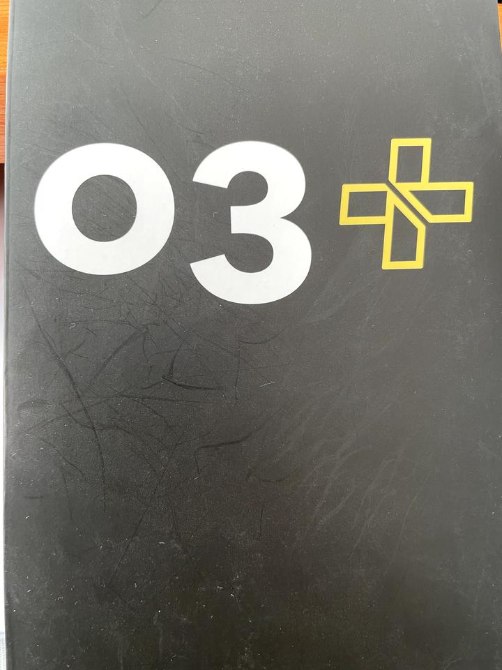 领克03 03➕过减速带，单论舒适性和同为运动轿车的CT5、A4L对比，排个序