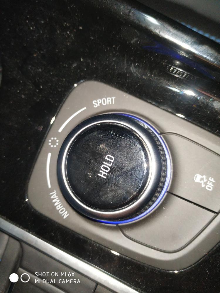 别克微蓝6 PHEV 过二天要上高速，肯定要亏电，用什么模式好？另外按了hold键后显示锁定模式，这是什么意思？