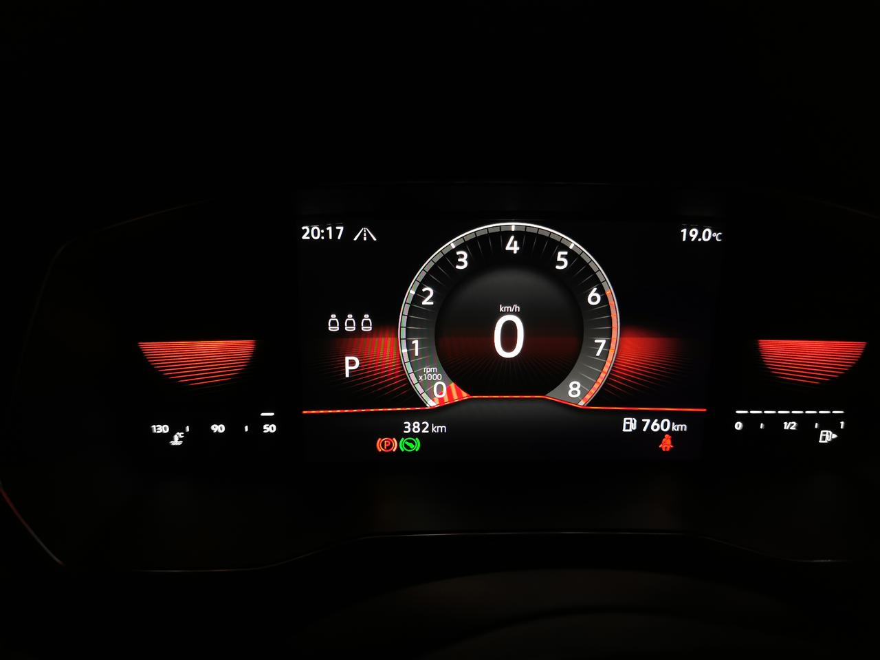 大众速腾 1.4T舒适版 通电以后水温这种情况 正常吗 没着车 只是通电了