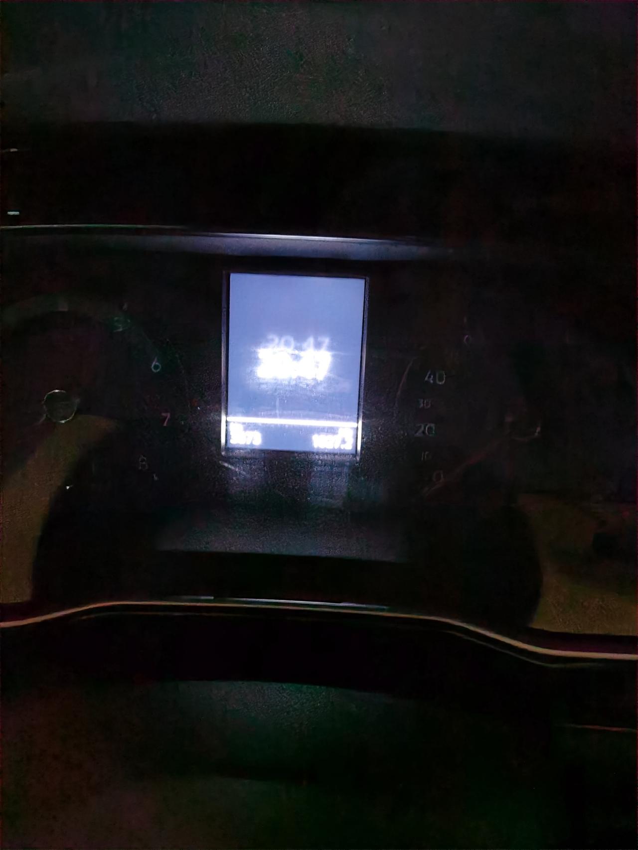 大众速腾 首保3000公里做的保养，半年了跑800多公里，能不能晚两个月再做第二次保养啊！