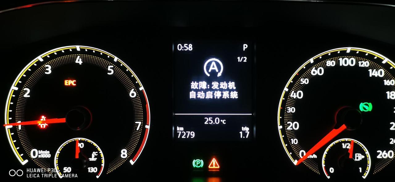 19款速腾，一月初购车，目前7200公里，前段时间车子停了不到十天，结果电瓶没电，打不着火了，晚上用搭电线把车子启动以后