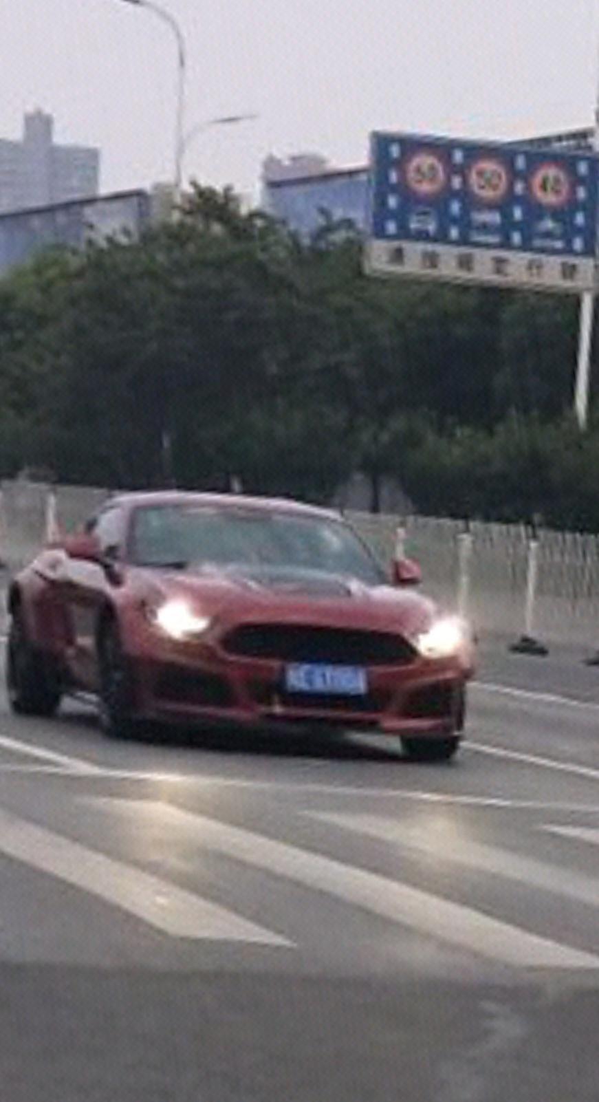 思域-这是什么车，车友们。