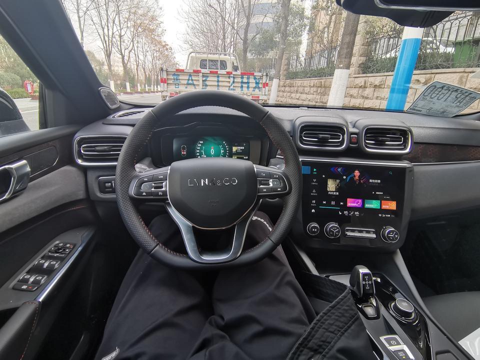 领克03-老哥们，2019款1.5T劲Pro怎么安装第三方软件~~求助啊