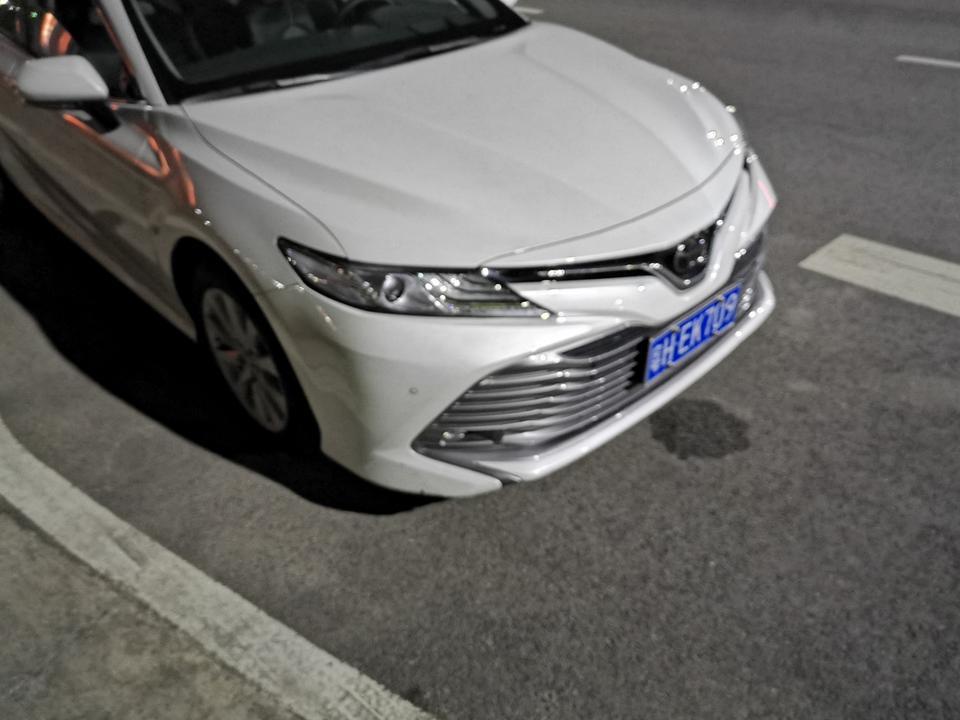 凯美瑞-我是2.0的车主，轮毂换成2.5版本的轮毂，还有轮胎，大概要多少钱
