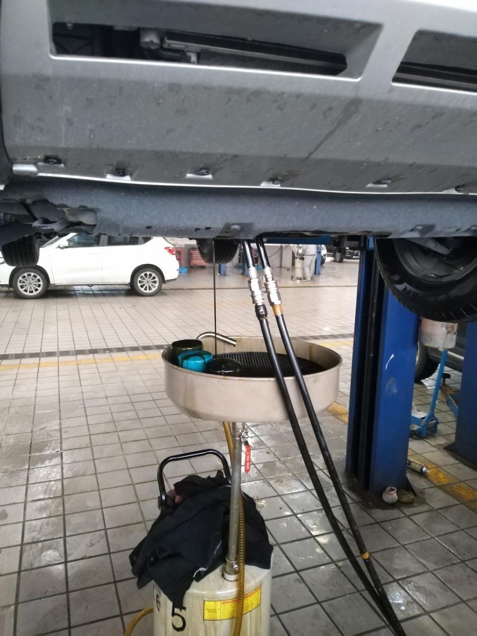 哈弗h6-大家知道这种放机油，专业上来说叫什么。这是自费的，通过车底部插入管子，然后通过一个小设备机器来好像循环的。保养时花了98元。说是可以清洗残留加油。这种对于未必保养换机油来说有没有必要？