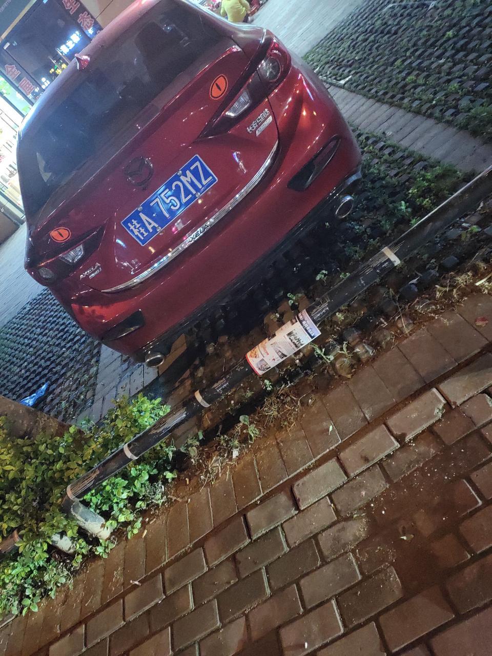 马自达3 昂克赛拉-我想知道这个后扰流多少钱左右
