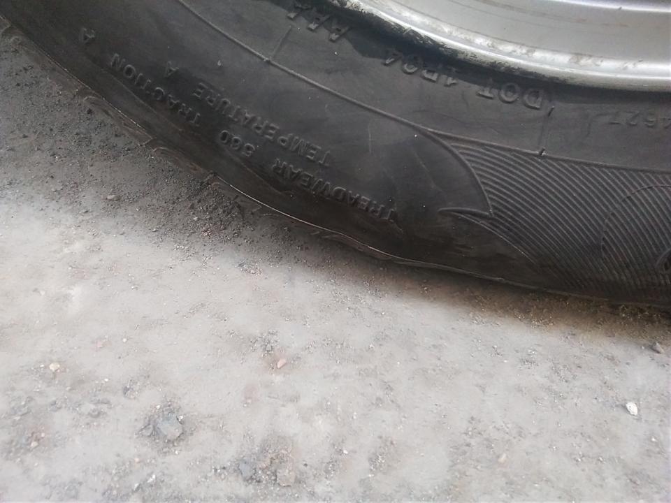 北汽威旺m20-轮胎出了个小包，问题大不，后轮