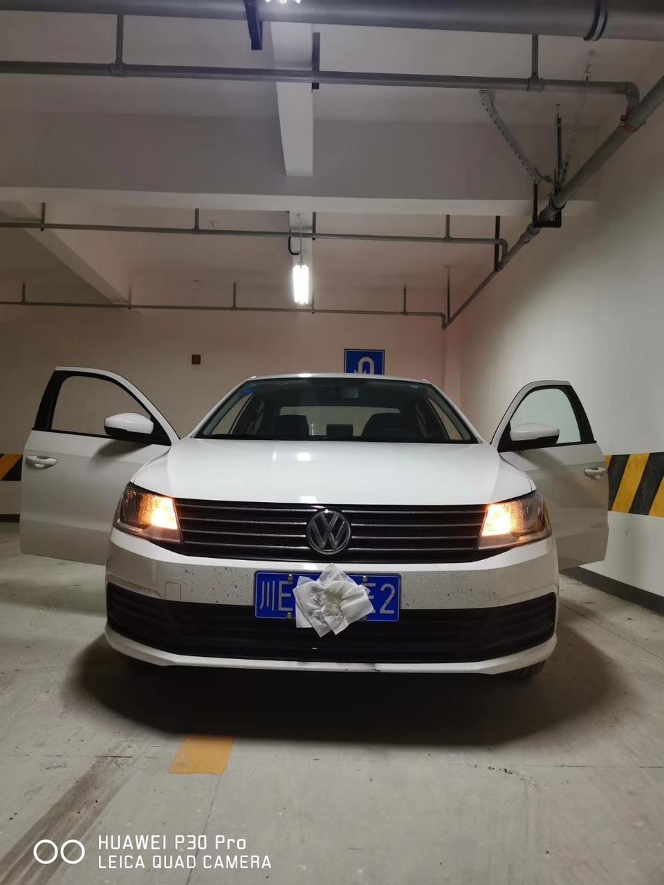 这款车是朗逸那一款  是最低配吗