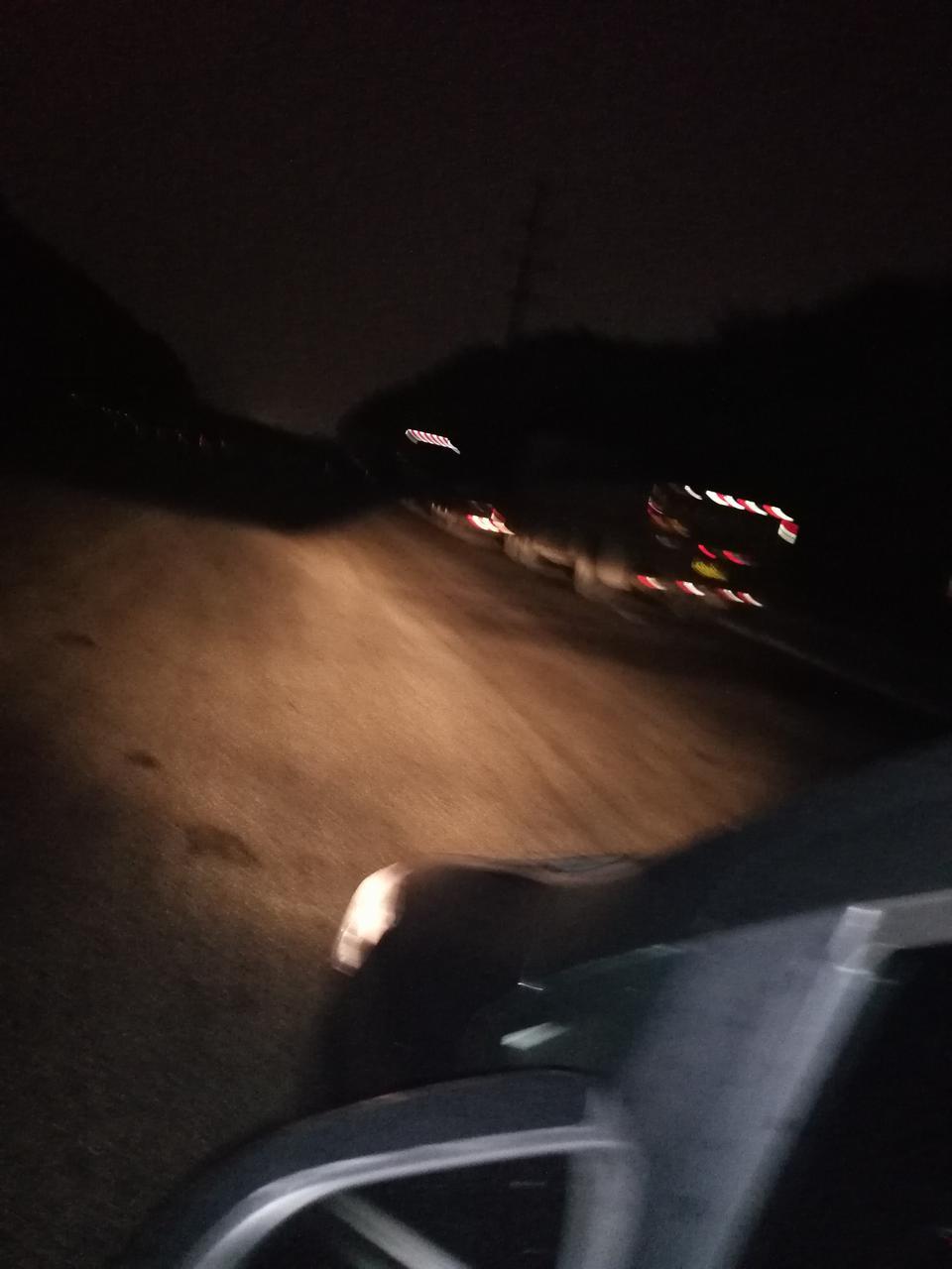 斯派卡-刚买的车，这个灯光是不是有问题，有人知道了。不知道好着吗？