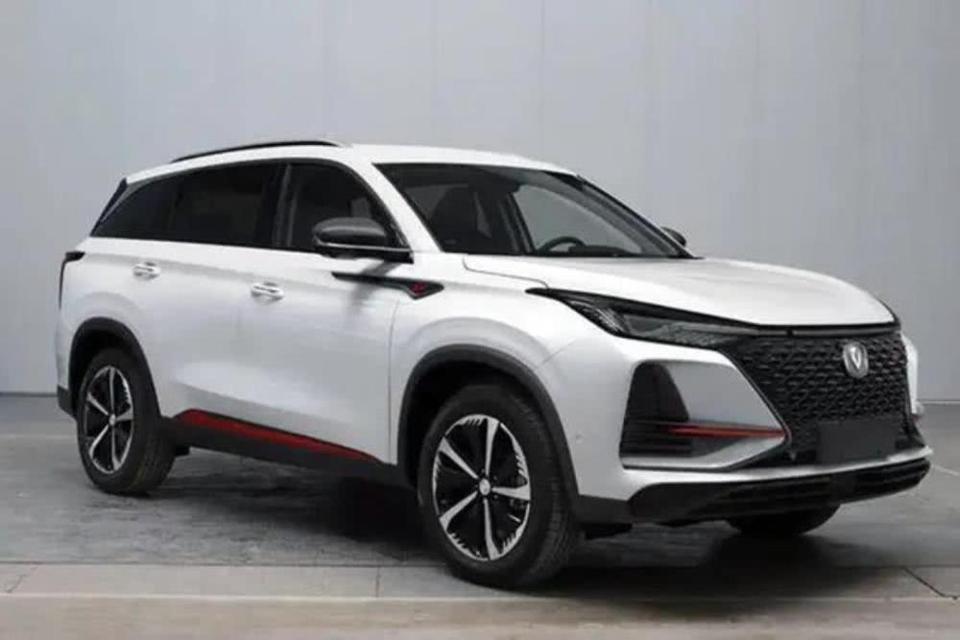 长安cs75 plus-问个很有争议的问题，cs75plus1.5和瑞虎8 1.6 选哪个？从稳定，小毛病少两个方面考虑，动力不是很在意