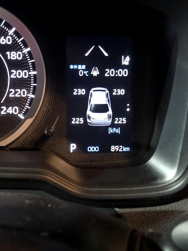 我的这个胎压正常吗？卡罗拉精英版