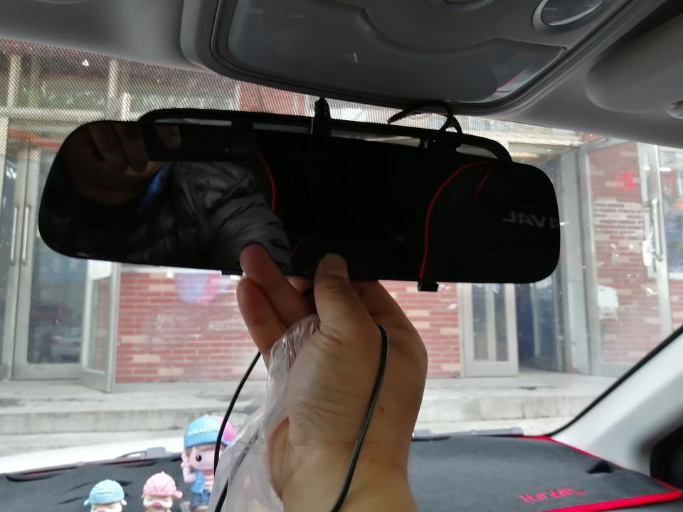哈弗h6-H6运动版精英，，行车记录仪怎么安不上不合适顶上没空间，应该安装什么样的行车记录仪