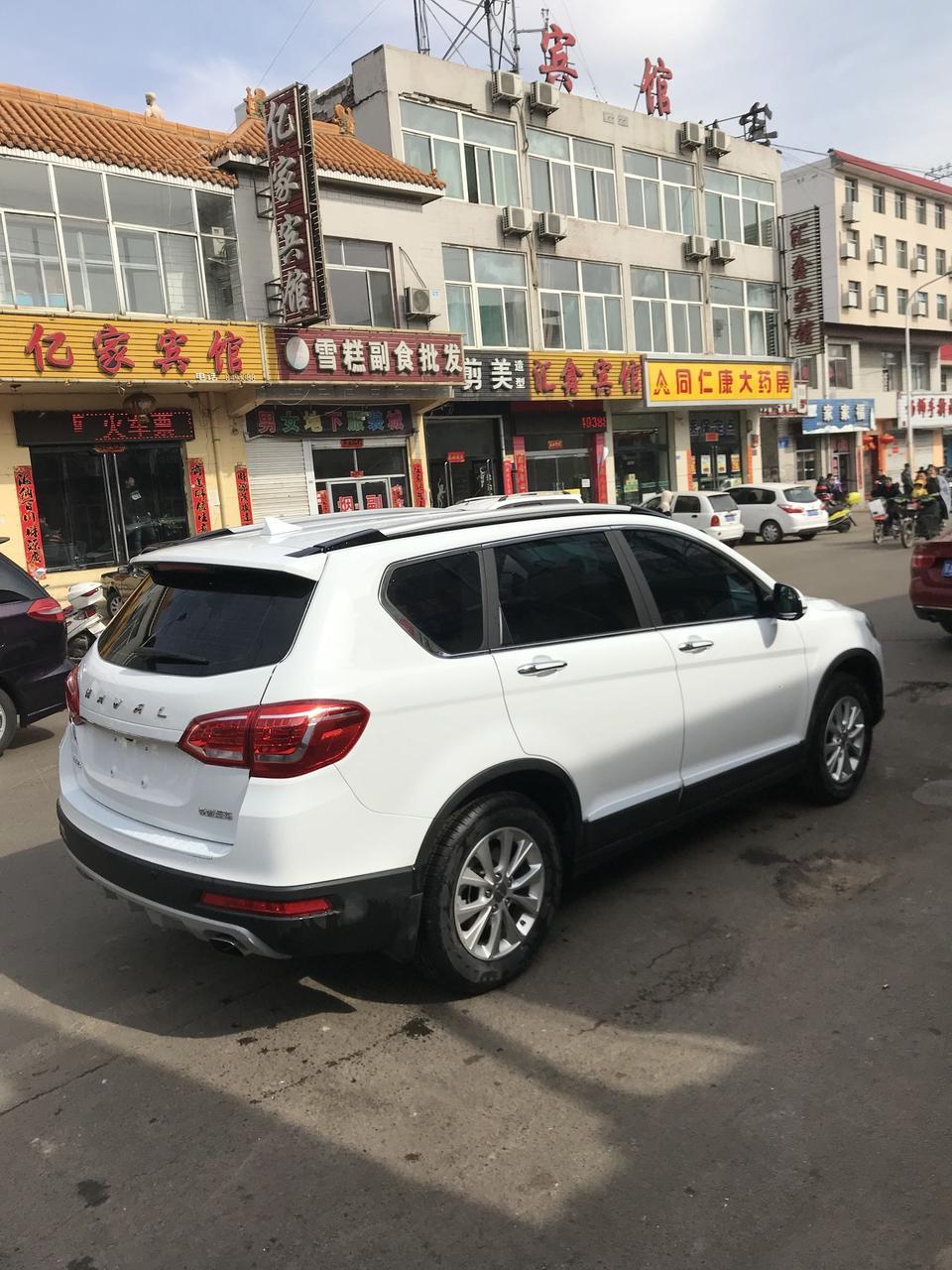 哈弗h6-新车方向朝右跑偏，什么情况