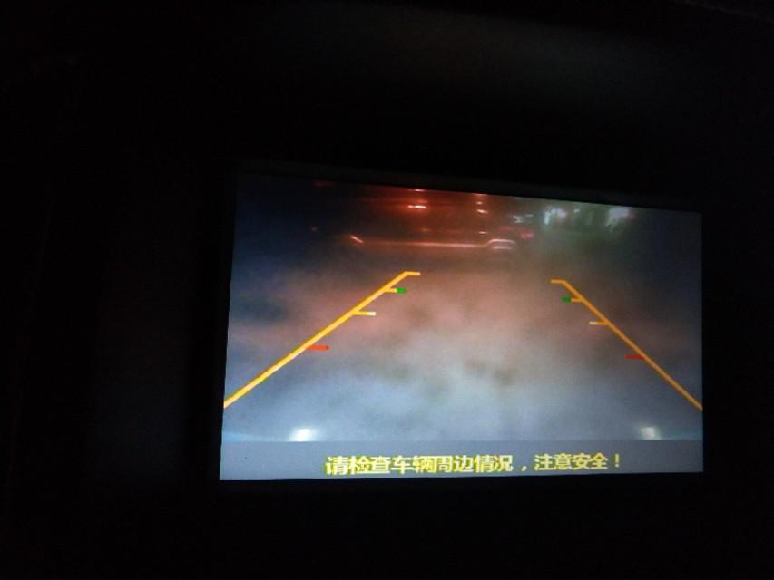 北汽幻速S6畅享型，现在开3万公里，问题如下:1、方向盘很重。2、高速上开120码，方向盘打飘。3、倒车影像模糊。上诉问题，请专家告知什么原因？