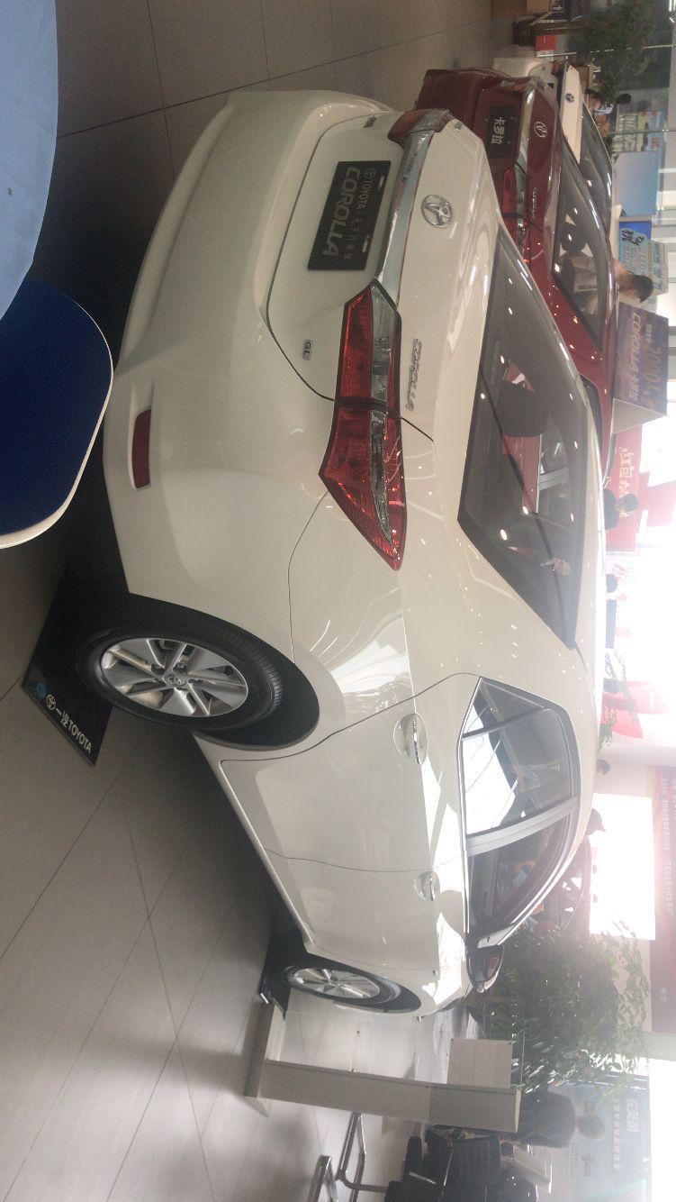 亲们下午好，本人今天去4s店看车了，看中两款卡罗拉车型 ，17款1.6的116800，17款1.2t涡轮增压的117800，这两款车价格相差了一千块，所以我在纠结到底选哪个 ，亲们说下你们的观点和看法，这两款车应该选哪一辆