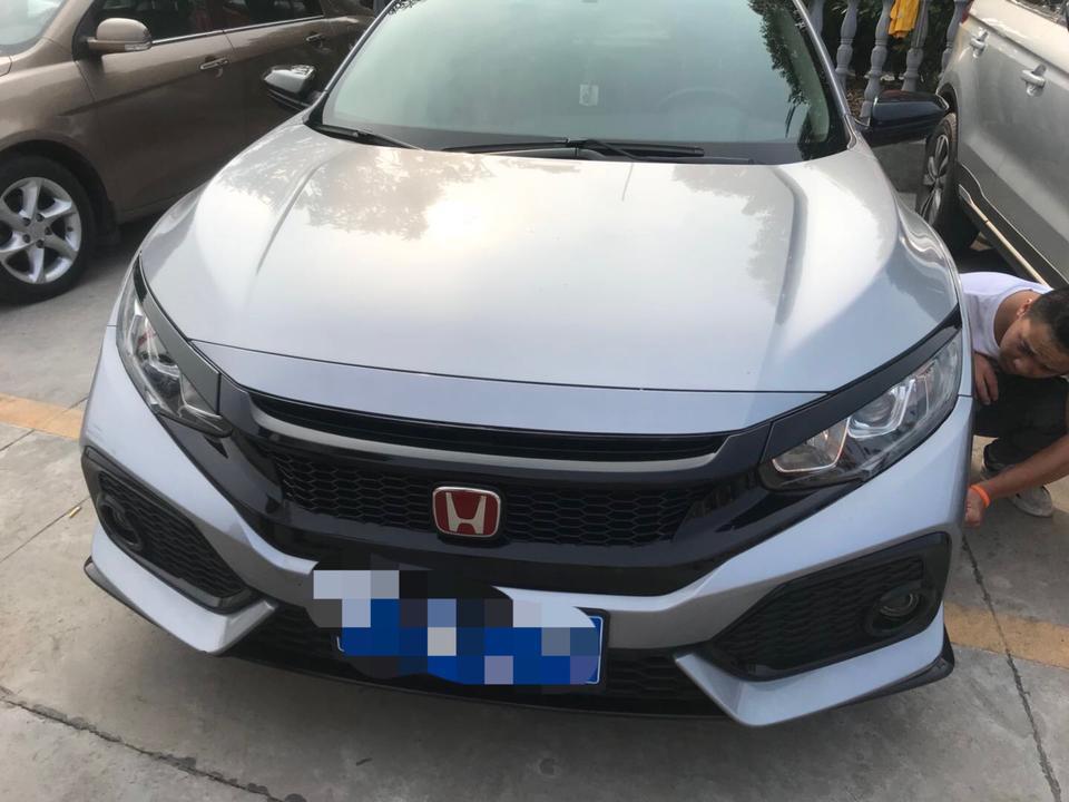 思域-18款中配，1万多公里，车况良好无事故，小加装了一下，这款二手车多少钱可以买啊？