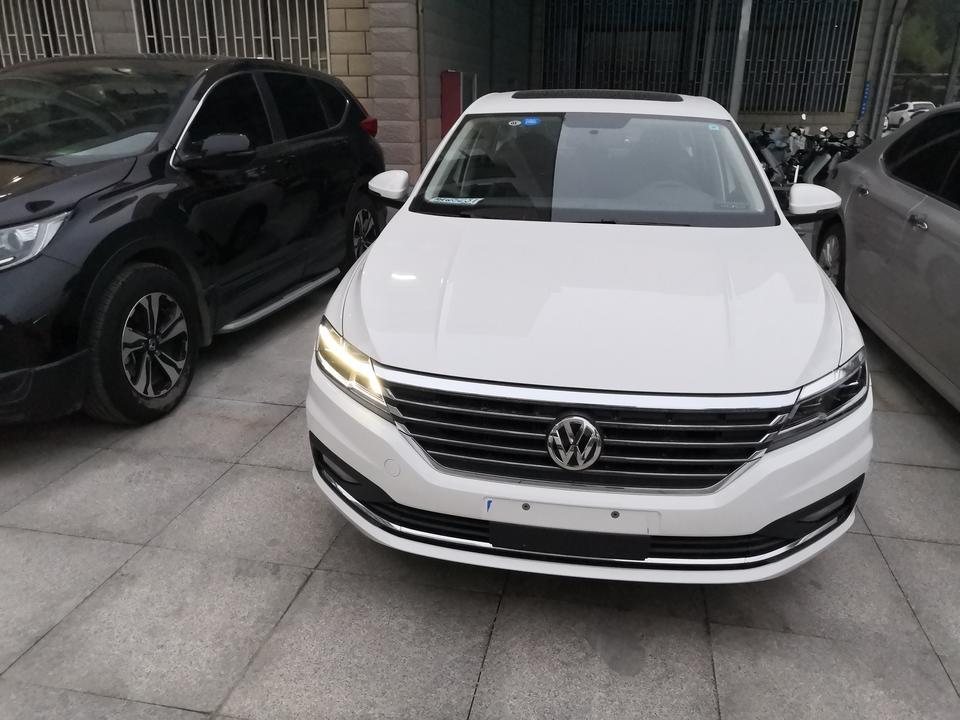 朗逸-车辆停止状态，没有开车灯，锁车情况下，车灯被点亮是什么故障？求大神指点