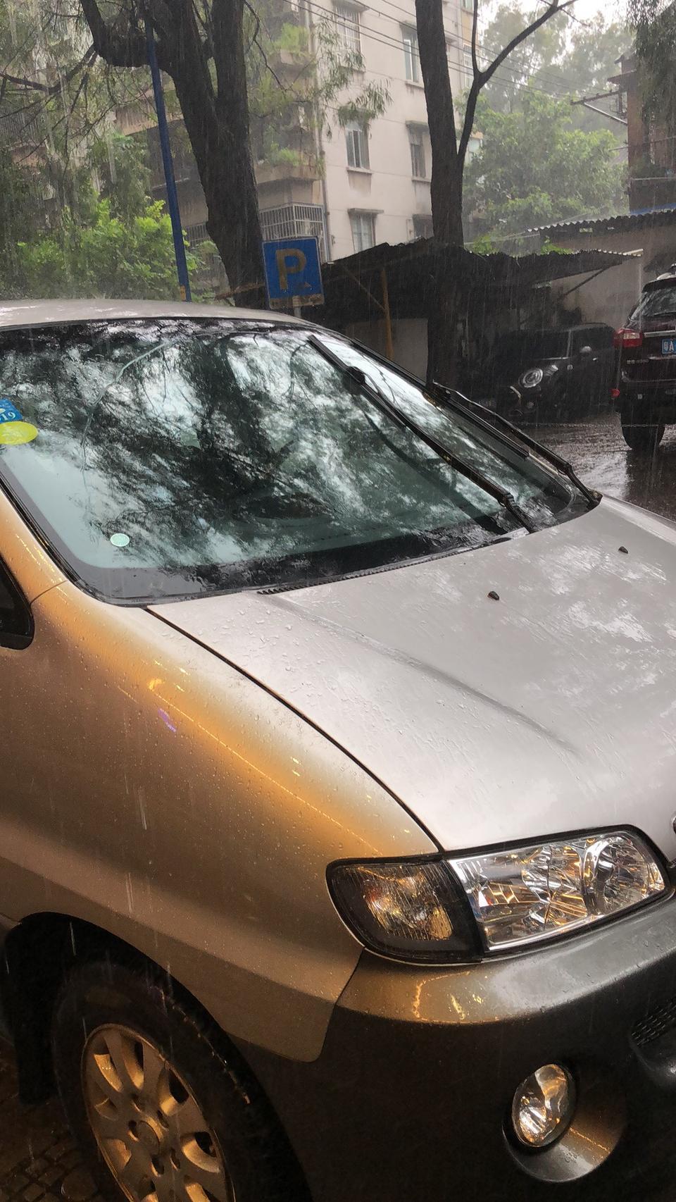 瑞风商务车 风噪大有什么解决办法吗？高速跑100出头 风噪声大的太难受了 跟没关窗户差不多 已经到了恼人的程度 感觉是后视镜位置 有没有办法解决？